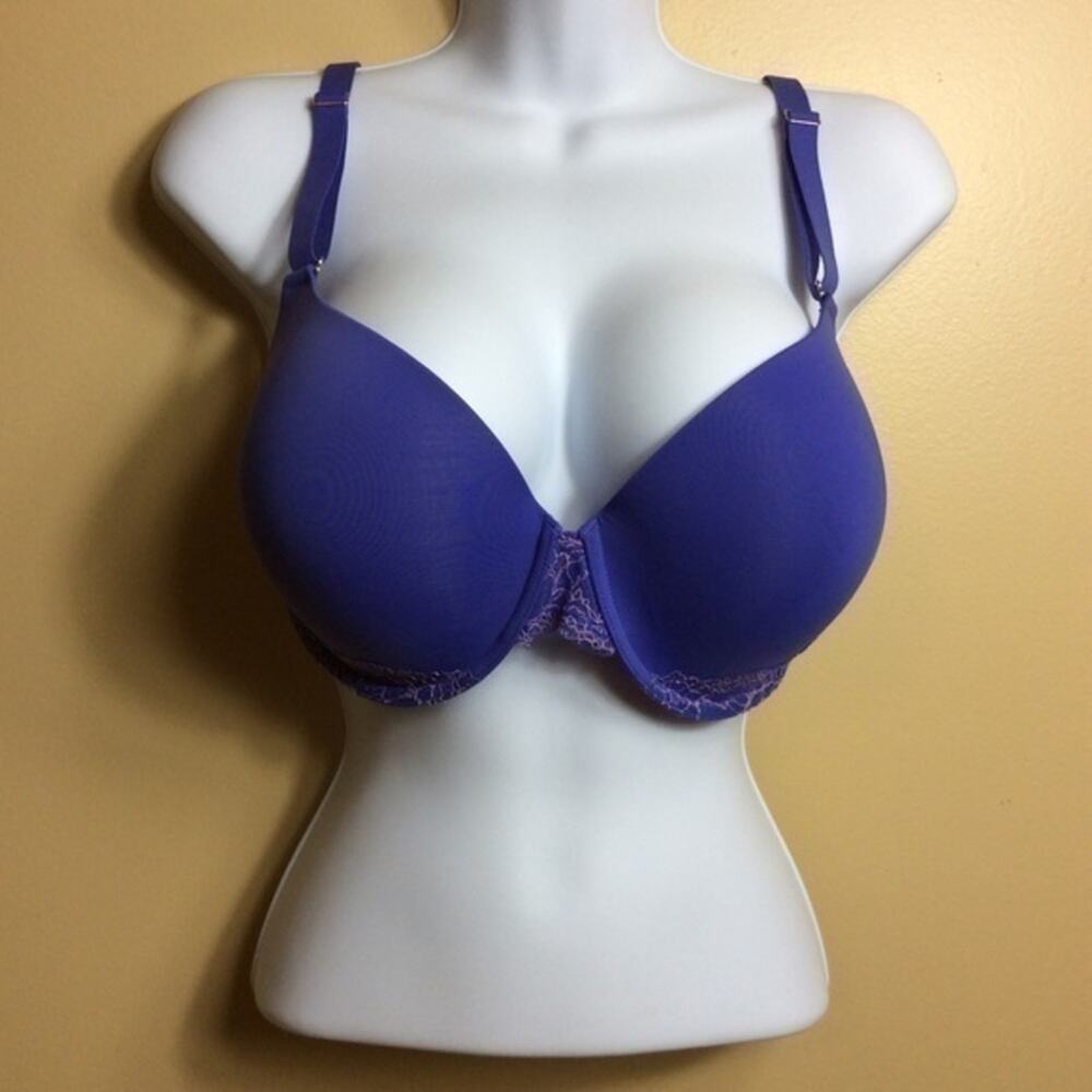 Soma memorable full coverage lace trim purple bra. 38D